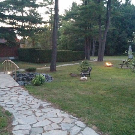 Motel Les Pins Granby Ngoại thất bức ảnh