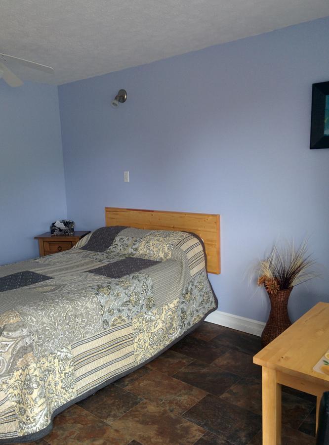 Motel Les Pins Granby Ngoại thất bức ảnh
